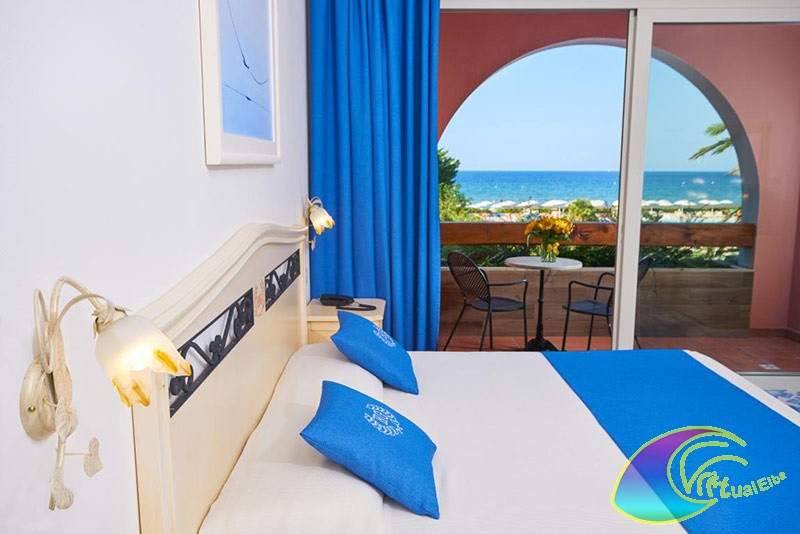 Zimmer mit Terrasse und Meerblick