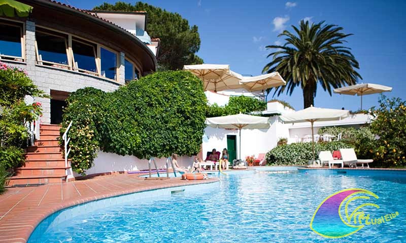 Piscina Hotel Gallo Nero