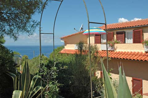 Agenzia Elba Travel (Tesi Viaggi)