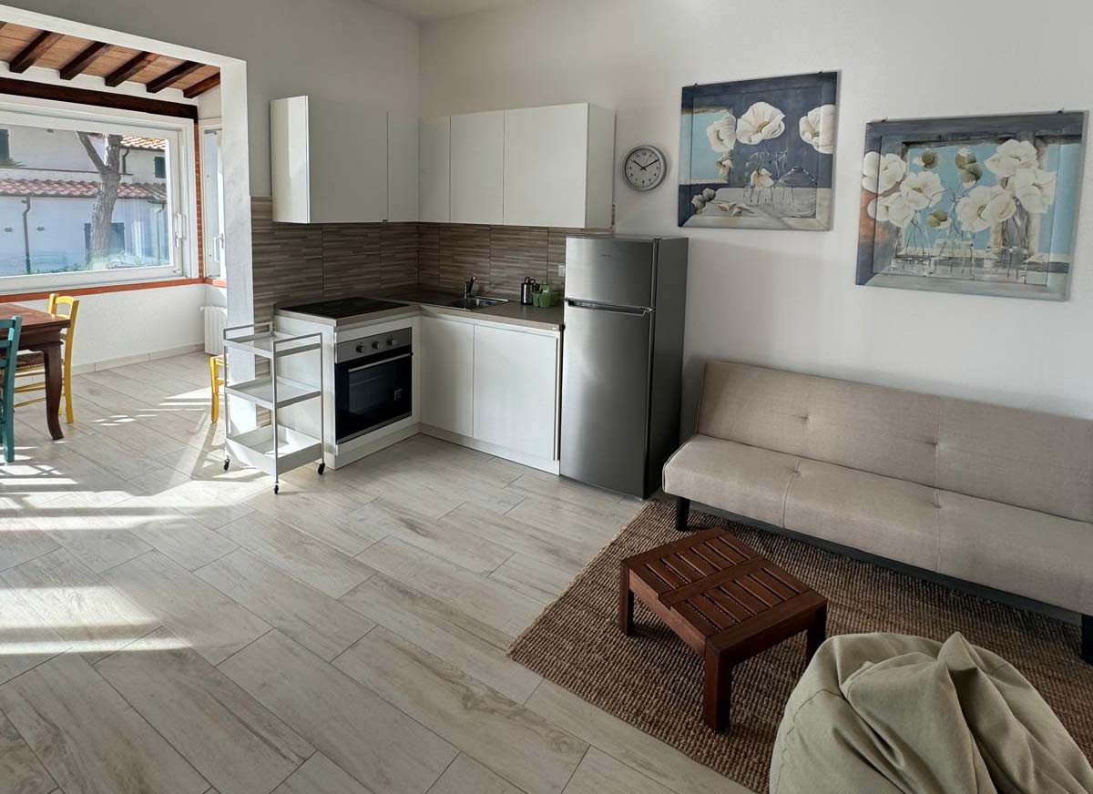 Soggiorno Villetta Leonardo a Procchio Appartamenti Fabrizio